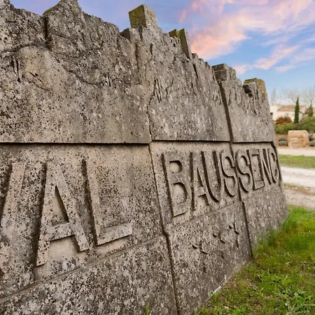Hotel Val Baussenc, The Originals Relais Maussane-les-Alpilles
