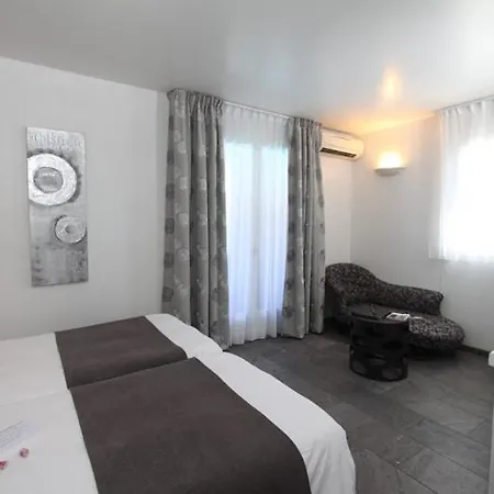 Val Baussenc, The Originals Relais Maussane-les-Alpilles