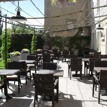 Hotell Val Baussenc, The Originals Relais Maussane les Alpilles